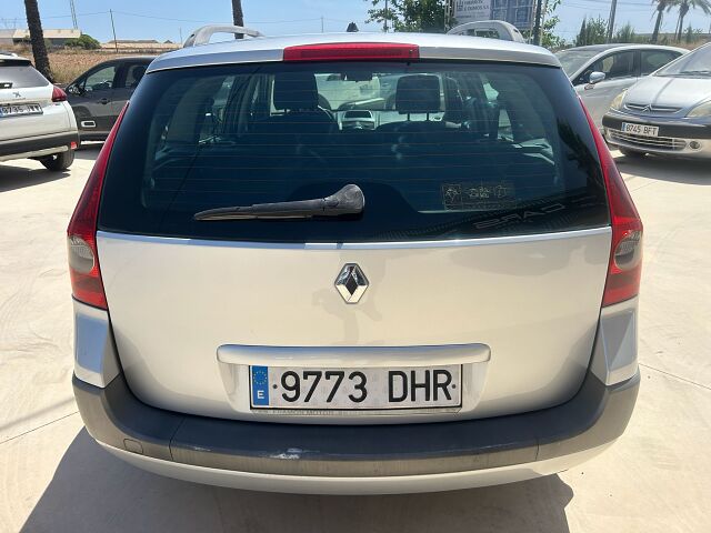 RENAULT MEGANE ESTATE 1.5 DCI SPANISH LHD IN SPAIN 89000 MILES SUPER 2005